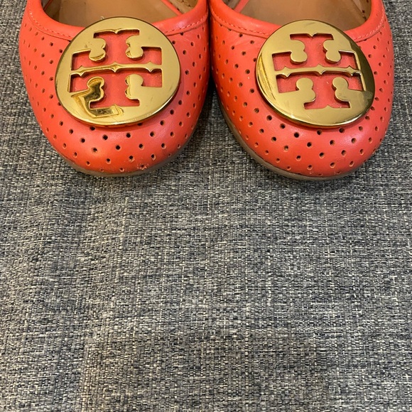 Tory Burch Perforated Reva Ballet Flat Women Size 7 - Picture 2 of 9